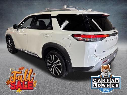 2023 Nissan Pathfinder Platinum 4WD