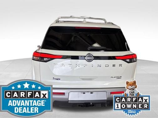 2023 Nissan Pathfinder Platinum 4WD