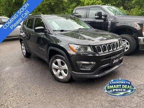 Diamond Black Crystal Pearlcoat 2021 Jeep Compass Latitude