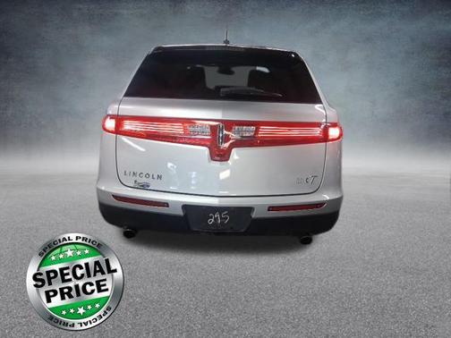 2019 Lincoln MKT Standard