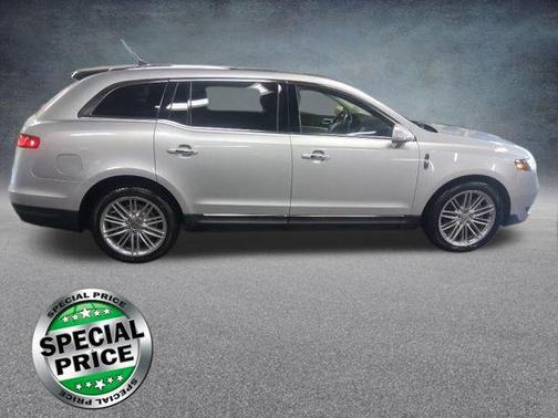 2019 Lincoln MKT Standard