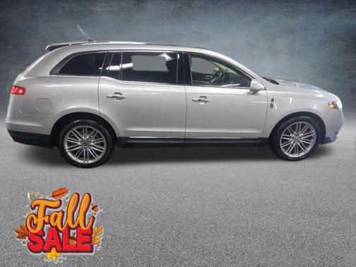 2019 Lincoln MKT Standard
