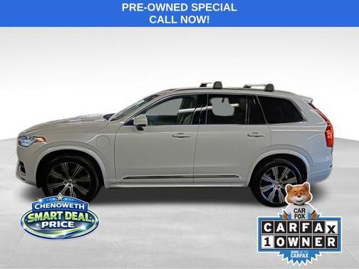 2022 Volvo XC90 Recharge Plug-In Hybrid T8 Inscription 7 Passenger