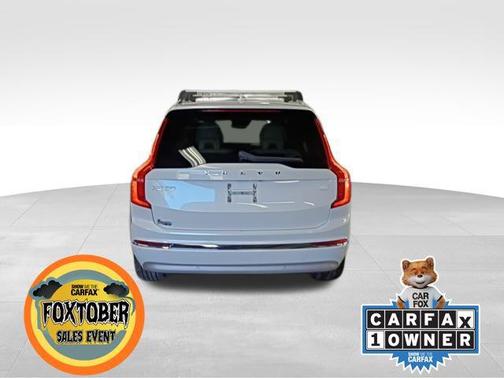 2022 Volvo XC90 Recharge Plug-In Hybrid T8 Inscription 7 Passenger