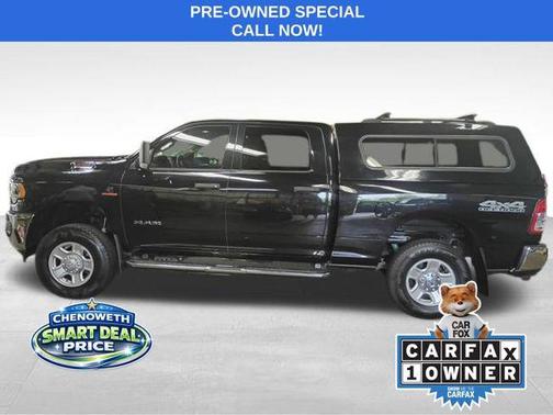 Diamond Black Crystal Pearlcoat 2019 RAM 2500 Tradesman Crew Cab 4x4 6'4' Box