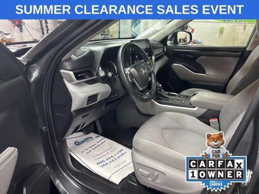Magnetic Gray Metallic 2022 Toyota Highlander LE