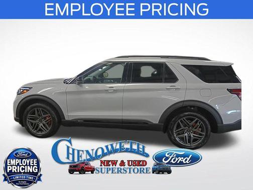 Space White Metallic 2026 Ford Explorer ST-Line