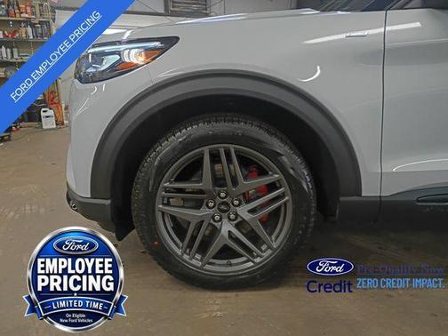 Space White Metallic 2026 Ford Explorer ST-Line