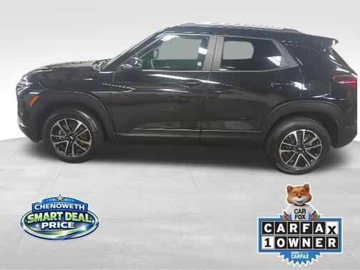 Mosaic Black Metallic 2025 Chevrolet Trailblazer LT