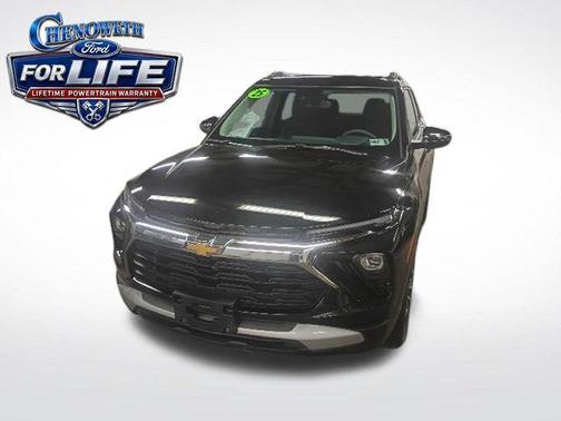 Mosaic Black Metallic 2025 Chevrolet Trailblazer LT