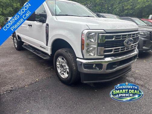 Oxford White 2026 Ford F-250 XLT