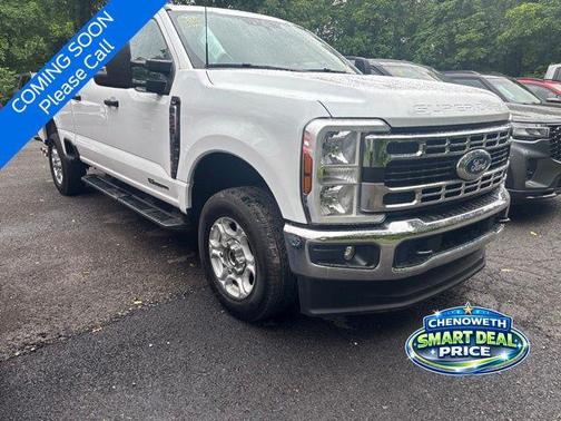 Oxford White 2026 Ford F-250 XLT