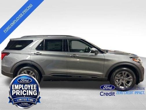 Carbonized Gray Metallic 2026 Ford Explorer Active w/200A Pkg