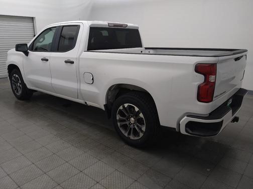 Summit White 2019 Chevrolet Silverado 1500 Custom