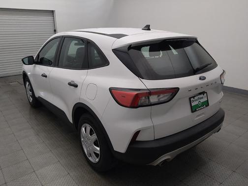 Oxford White 2020 Ford Escape S