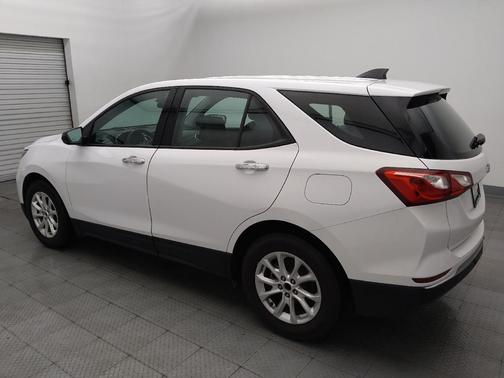 Summit White 2018 Chevrolet Equinox LS