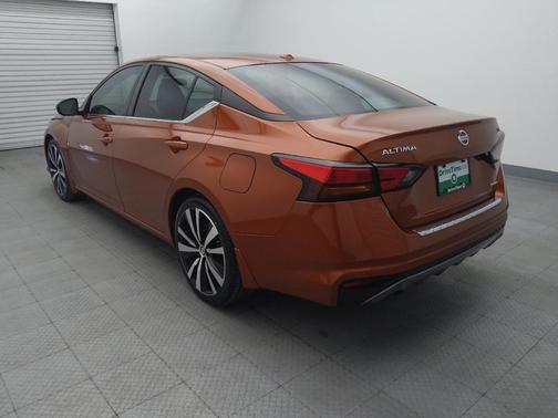 2021 Nissan Altima SR VC-Turbo FWD