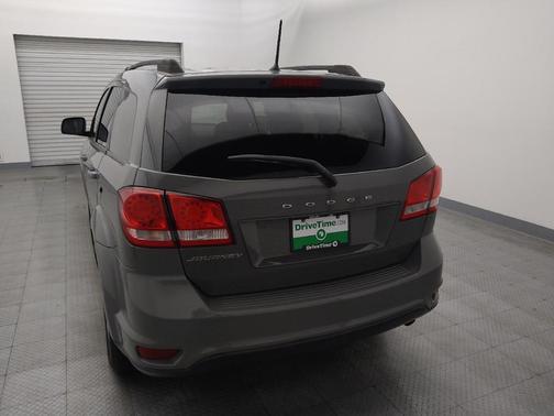 Vice White 2019 Dodge Journey SE