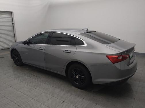 Sterling Gray Metallic 2024 Chevrolet Malibu FWD 1LT