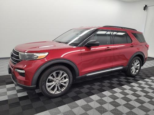 Rapid Red Metallic Tinted Clearcoat 2020 Ford Explorer XLT