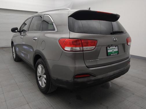 2018 Kia Sorento LX