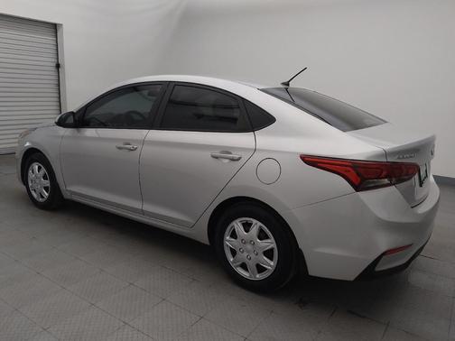 2020 Hyundai Accent SE