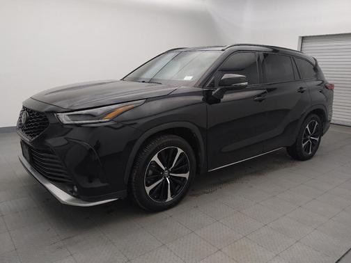 2022 Toyota Highlander XSE