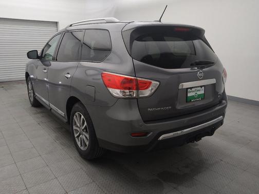 2016 Nissan Pathfinder SL