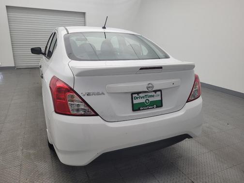 2019 Nissan Versa 1.6 S+