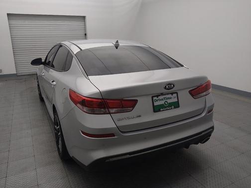 2020 Kia Optima LX