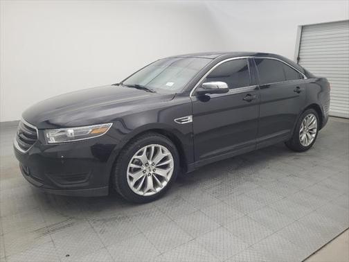 2019 Ford Taurus Limited