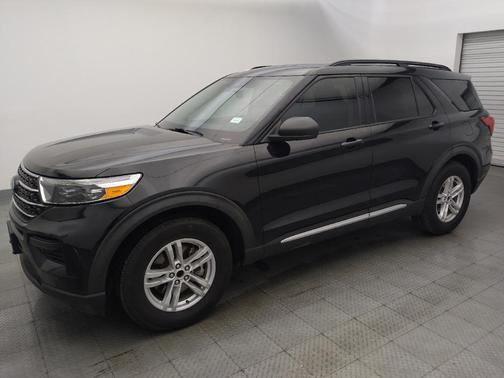 Agate Black Metallic 2021 Ford Explorer XLT