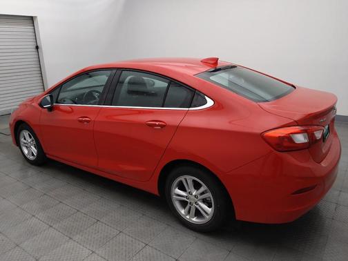 Red 2017 Chevrolet Cruze LT