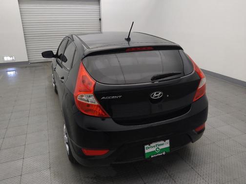 Ultra Black Pearl 2017 Hyundai Accent SE