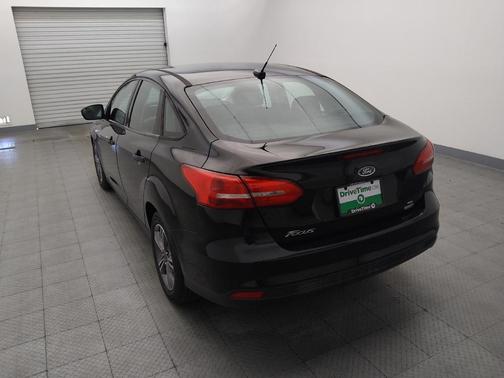 Shadow Black 2018 Ford Focus SE
