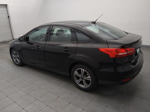Shadow Black 2018 Ford Focus SE