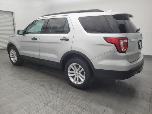 2017 Ford Explorer Base