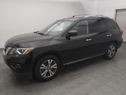 2018 Nissan Pathfinder S