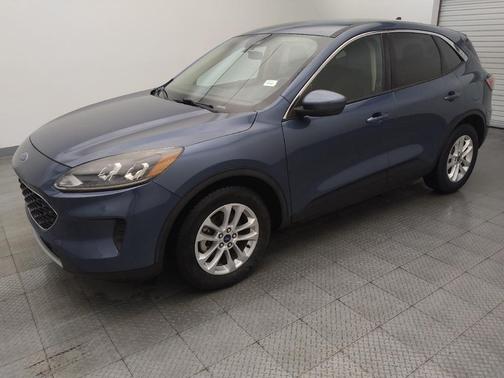Blue Metallic 2020 Ford Escape SE