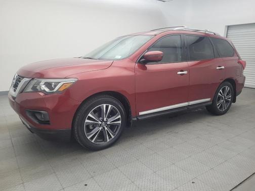 2017 Nissan Pathfinder Platinum