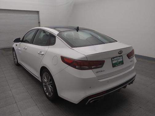 Snow White Pearl 2018 Kia Optima SX Turbo