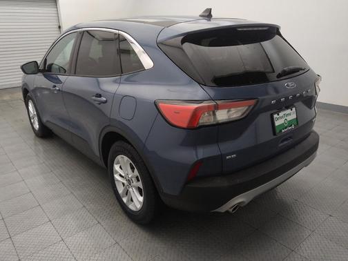 Blue Metallic 2020 Ford Escape SE