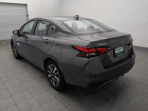 Gray 2025 Nissan Versa 1.6 SV