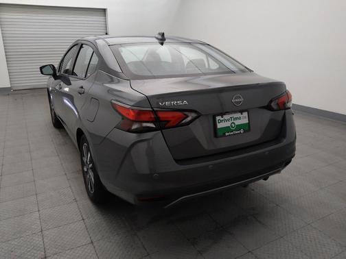 Gray 2025 Nissan Versa 1.6 SV