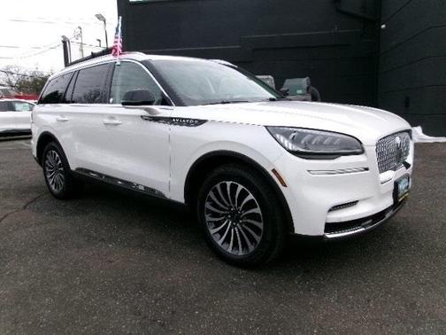 2023 Lincoln Aviator STANDARD