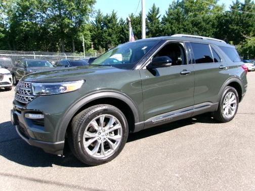 FORGED GREEN METALLIC 2023 Ford Explorer LIMITED
