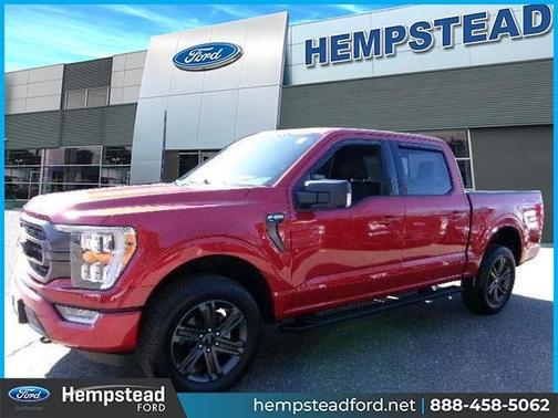 HOT PEPPER RED MET TINTD CC 2023 Ford F-150 XLT
