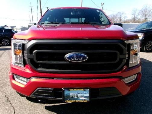 HOT PEPPER RED MET TINTD CC 2023 Ford F-150 XLT