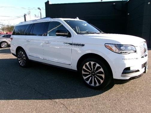 2023 Lincoln Navigator L RESERVE