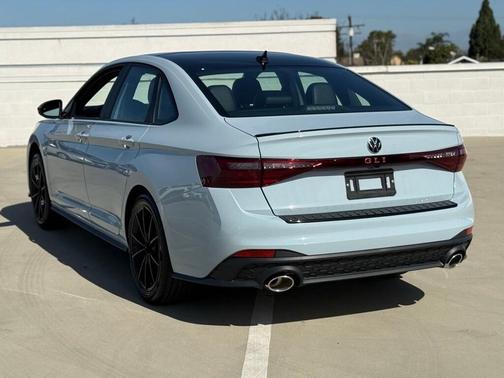 2026 Volkswagen Jetta GLI 2.0T Autobahn